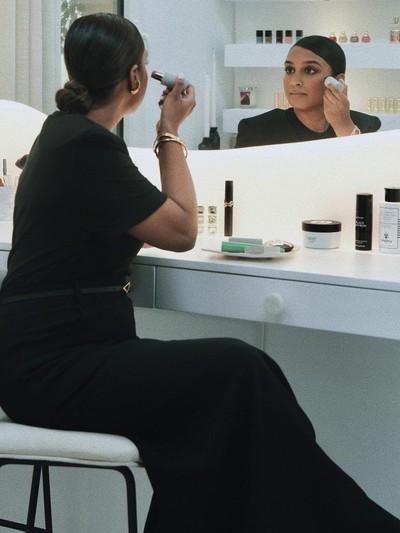 A Celebrity Make-Up Artist Shares Her Beauty Essentials