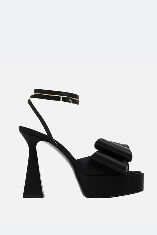 Le Cadeau Platform Sandals
