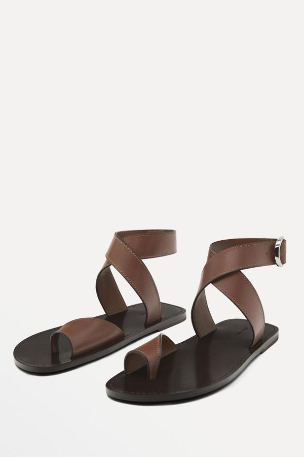 Crossover Sandals With Toe Divider