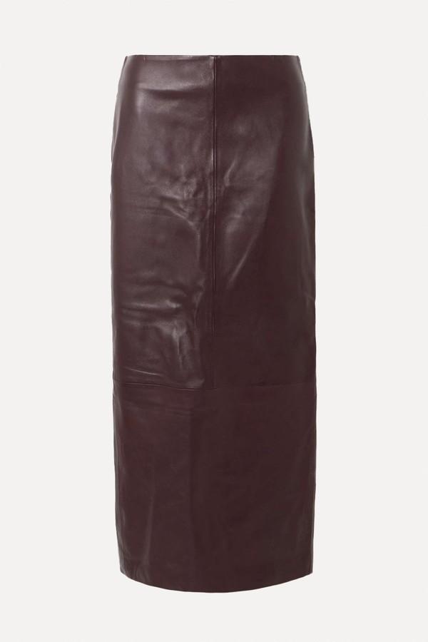 3 Cool Ways To Wear A Cape