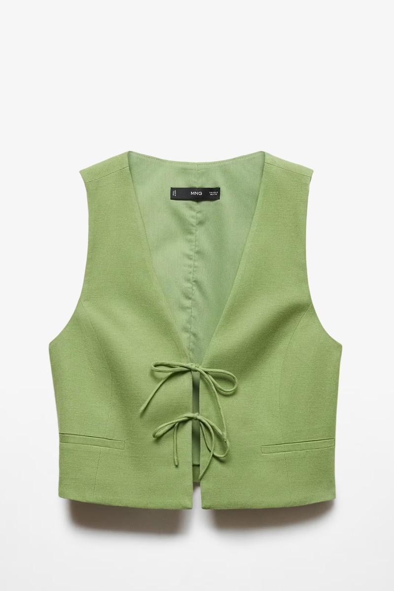 Gilet With Tie Closure