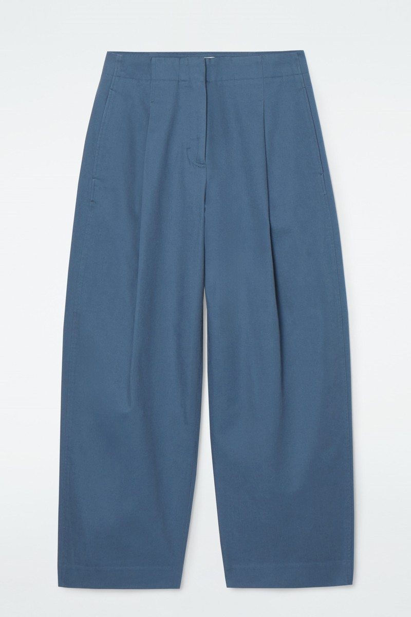 Pleated Barrel-Leg Chinos