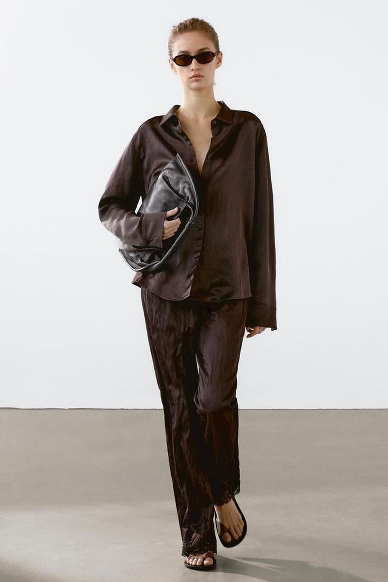 Capri Trousers With Blonde Lace Detail