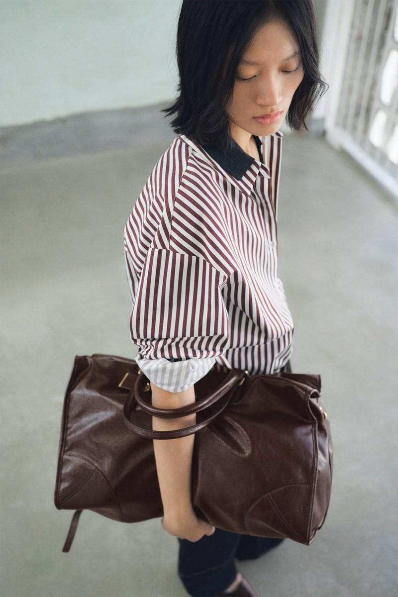 Maxi Shiny Handbag With Straps from Mango